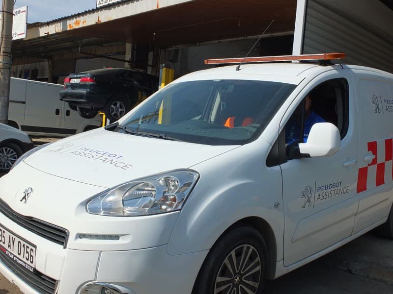 Karşıyaka & Çiğli'de Citroen Silecek ve Far Bakım